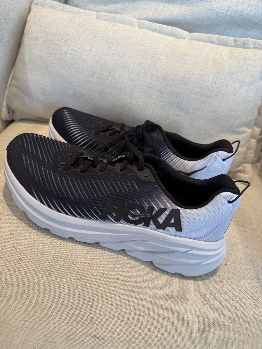 Hoka One One Women's Rincon 3 Black/White Running Shoes - Picture 3 of 6